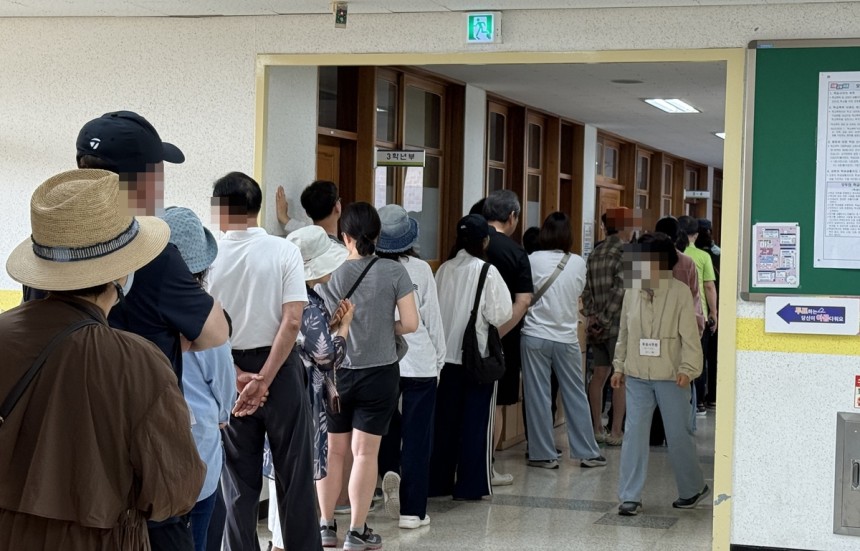 수원시 영통구 광교1동 제9투표소 
[촬영 이영주]