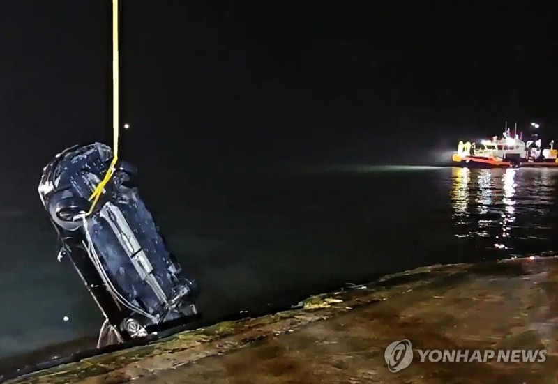 처·자식 <b>살해</b> 40대 가장 "거액 채무때문에 범행"