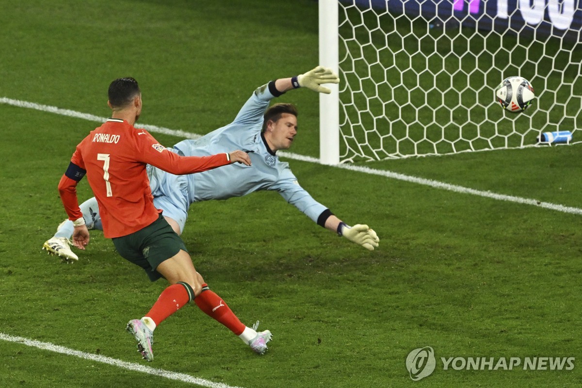 '<b>호날두</b> <b>결승골</b>' 포르투갈, 독일에 역전승…<b>네이션스리그</b> 결승행