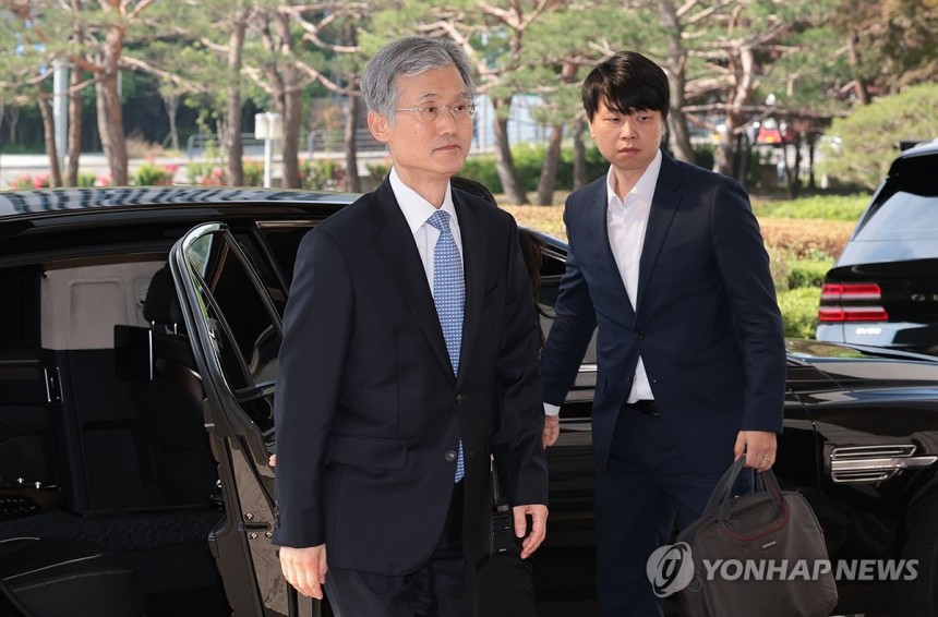 출근하는 조희대 대법원장
[연합뉴스 자료사진]
