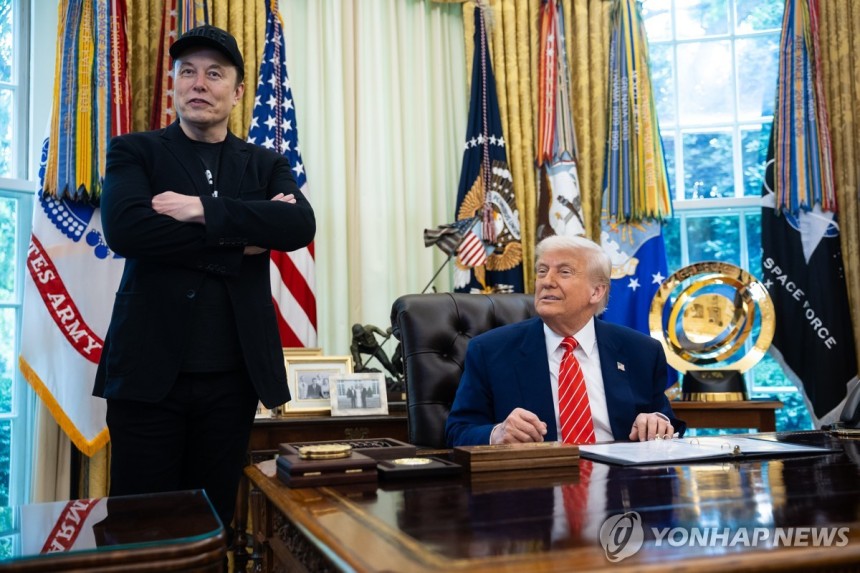 머스크와 트럼프
[UPI=연합뉴스 자료사진. 재판매 및 DB 금지]