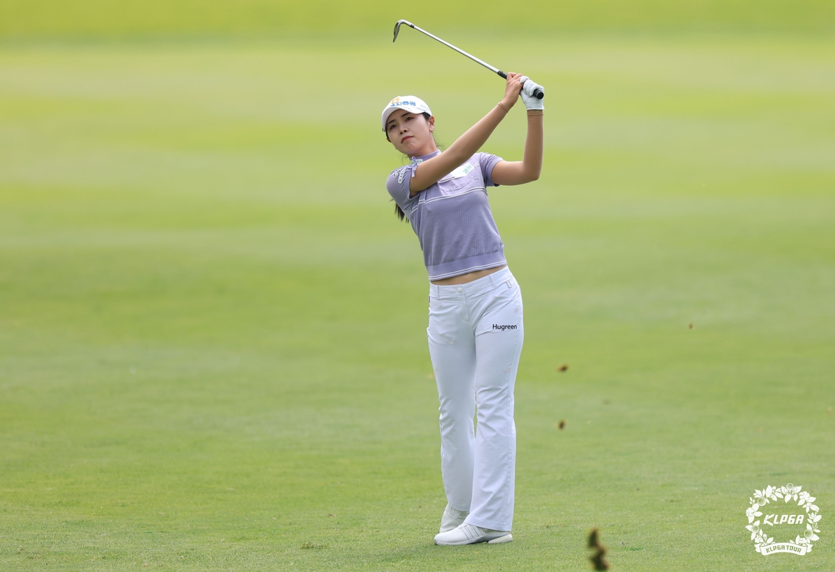<b>이가영</b>, 연장전 끝에 KLPGA 투어 <b>셀트리온</b> 퀸즈 마스터즈 <b>우승</b>