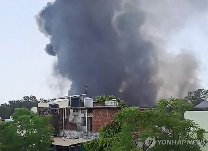 에어인디아 여객기 추락
[AFP 연합뉴스 자료사진. 재판매 및 DB 금지]