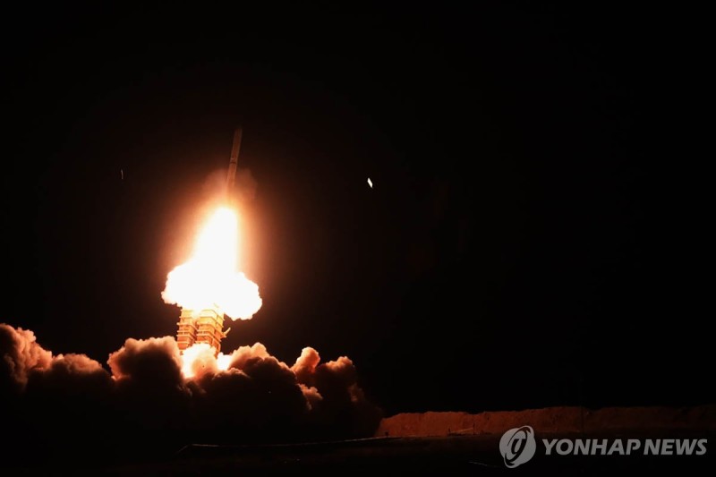 "美, <b>중동</b> 긴장 고조에 이라크 美대사관 일부 <b>인력</b> 대피 준비"