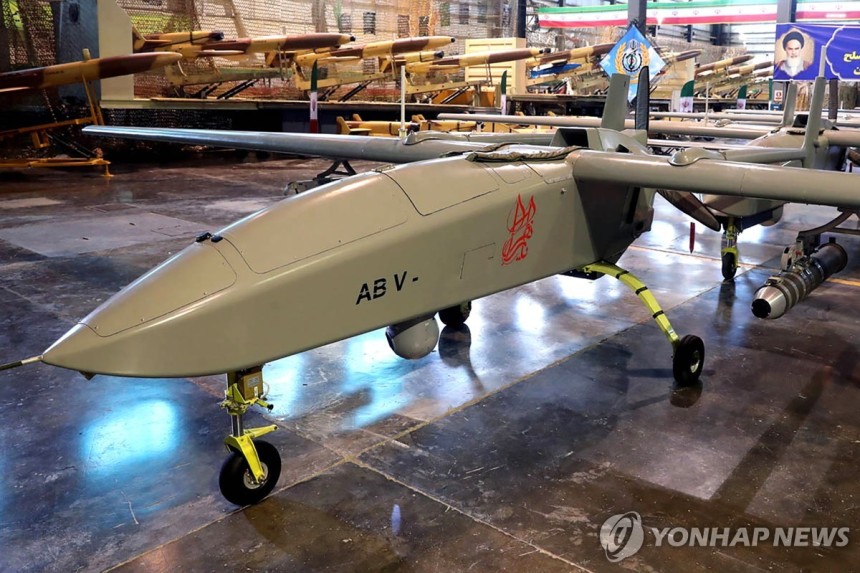 이란이 보유한 전투형 무인항공기(UAV)
[EPA 연합뉴스 자료사진/IRANIAN MINISTRY OF DEFENCE 제공] 