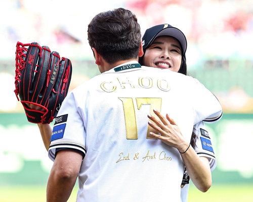 '감보아 6이닝 1실점' 롯데 3연승…SSG, <b>추신수 은퇴식</b>에 3연패