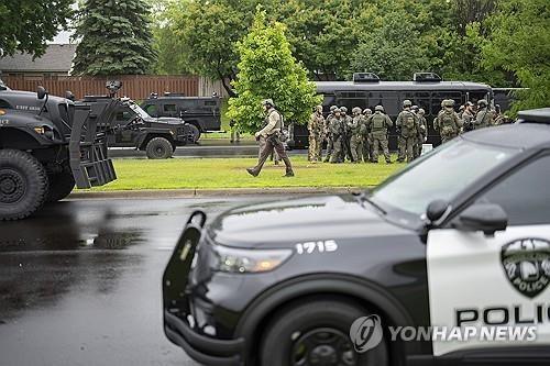 미국 <b>미네소타</b> 州의원 <b>부부</b> 총격<b>피살</b>…주지사 "정치적 동기"