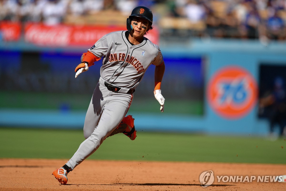 MLB 샌프란시스코 <b>이정후</b>, 2타점 <b>3루타</b> 작렬…팀은 <b>역전패</b>