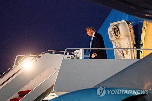 캐나다서 G7 참석 중 급거 귀국한 트럼프
[워싱턴 AFP=연합뉴스. 재판매 및 DB금지]