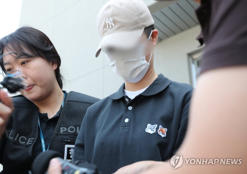 구속 심사 마친 '얼차려 훈련병 사망' 중대장
[연합뉴스 자료사진]