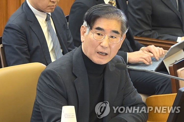 [2보] <b>조은석</b> 내란<b>특검</b>, <b>김용현 기소</b>…추가 구속영장 발부 요청 예정