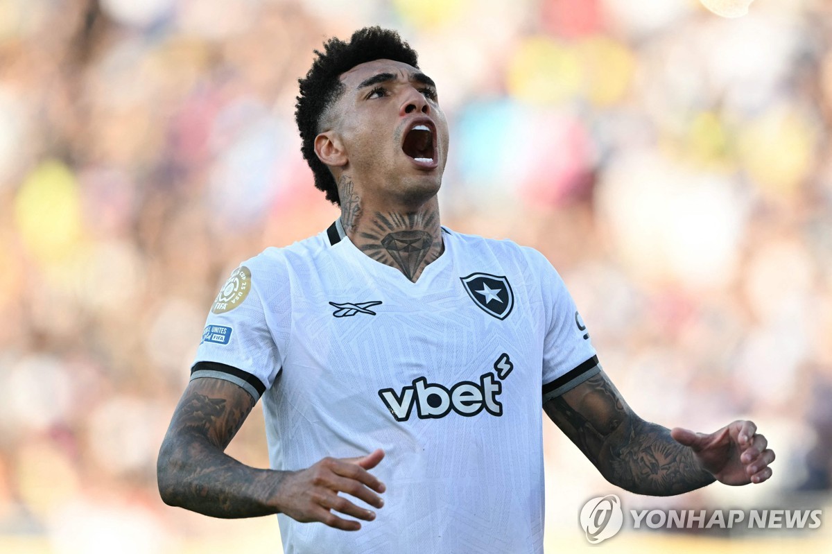 유럽 챔피언 PSG, <b>보타포구</b>에 0-1 <b>패배</b> 이변…<b>이강인</b> 교체 출전