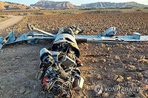 이란 이스파한 지역에서 격추된 이스라엘 드론 
[EPA=연합뉴스 자료사진. 이란군 제공. 재판매 및 DB금지]
