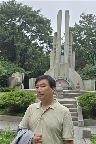 삼풍 참사 위령탑 앞에 선 경광숙 전 도봉소방서 구조대장
[촬영 최원정]