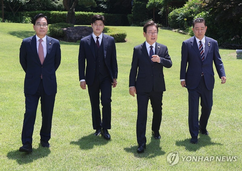<b>이재명</b> 대통령, <b>여야지도부 회동</b>