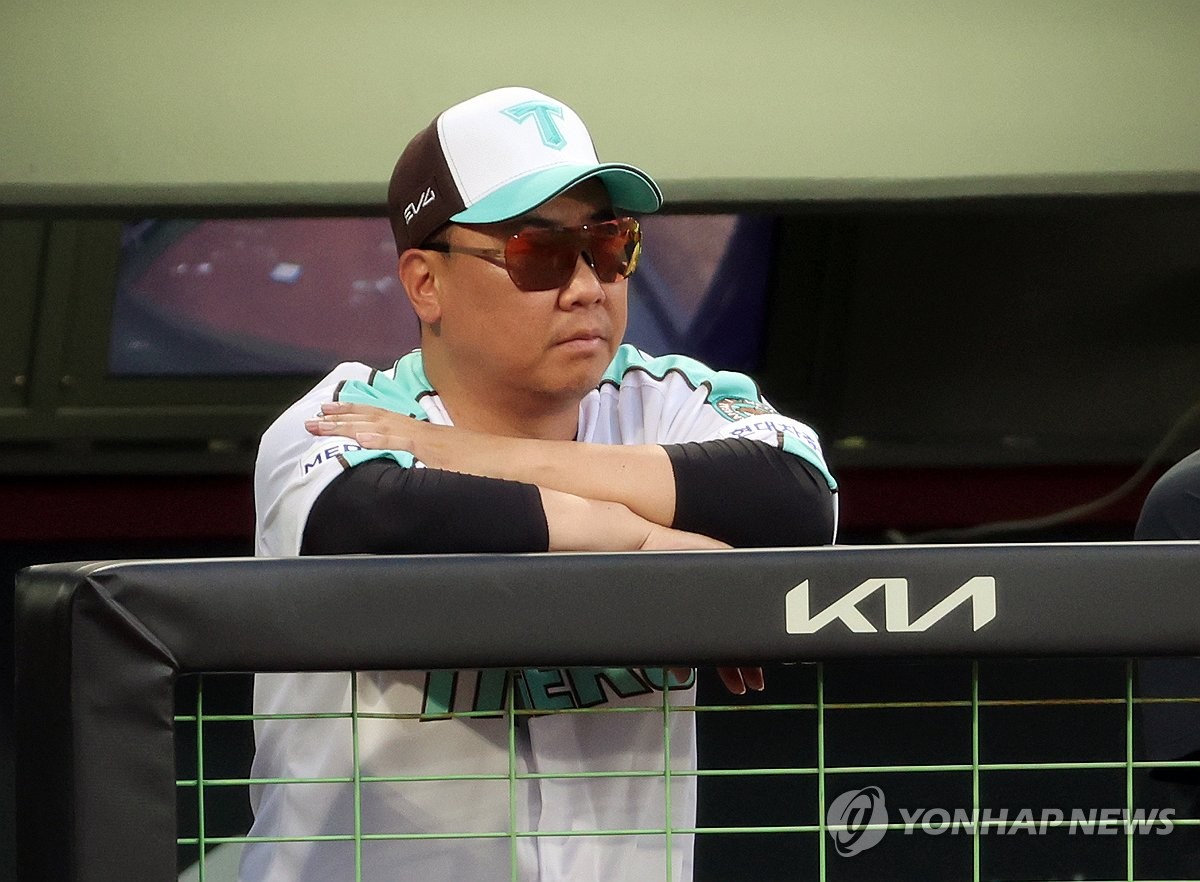 물 들어와도 흔들리지 않는 KIA…먼 곳 바라보는 <b>이범호 감독</b>