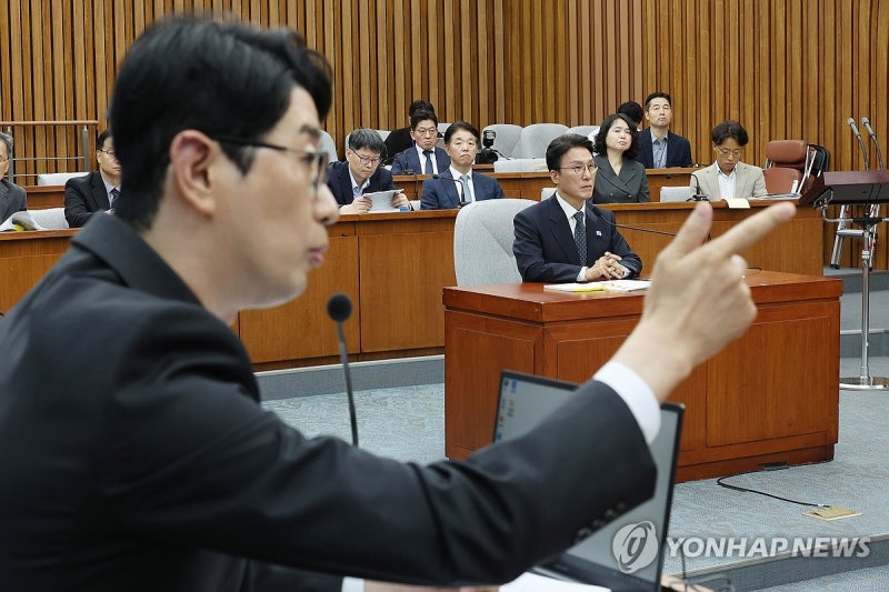 <b>김민석</b> 국무<b>총리 후보자</b> 인사청문회