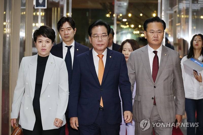 與 오늘 <b>법사</b>·예결<b>위원장 선출</b> 방침…野 "다수당 독재" 반발