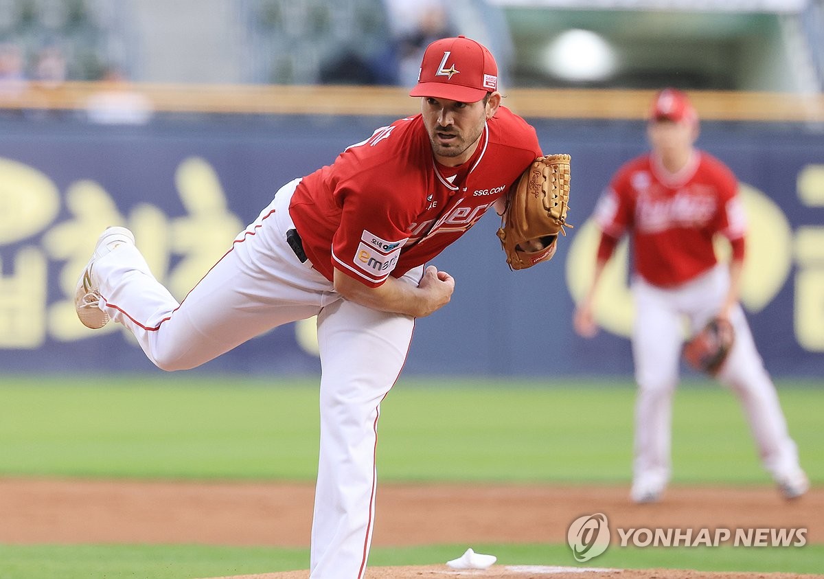 SSG <b>앤더슨</b>, 기록 정정으로 평균자책점 1위…2.05→1.94