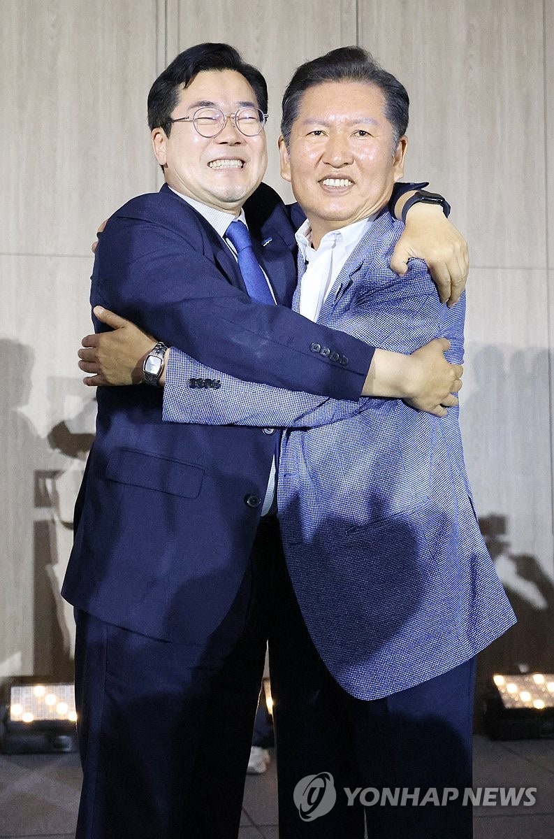 더민주<b>혁신회의</b> 전국대회 참석한 <b>박찬대</b>·<b>정청래</b> 의원