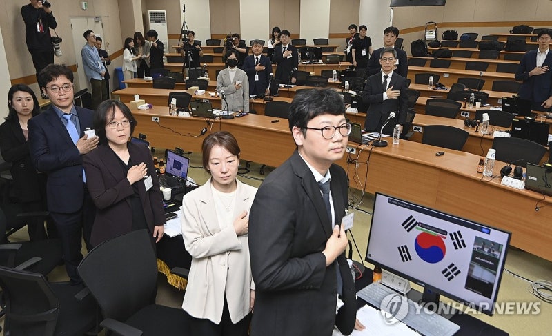 <b>법관대표회의</b> 의견 없이 종료…사법신뢰 등 5개안건 모두 <b>부결</b>