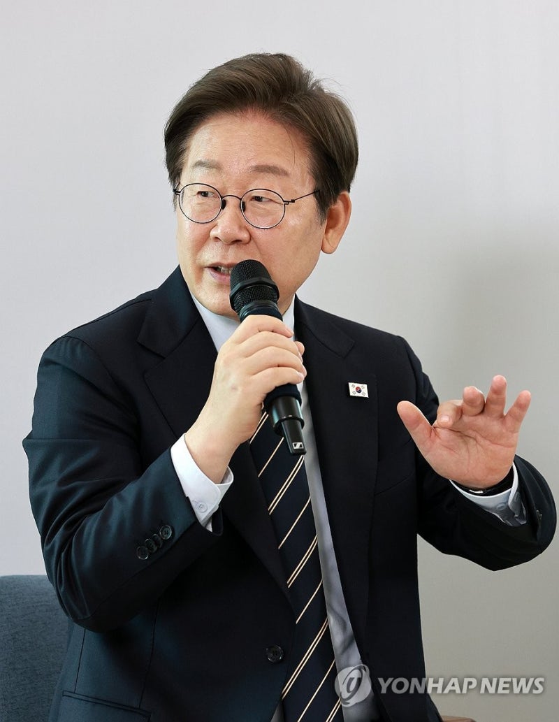 <b>이재명 대통령</b>, <b>문화예술계</b> 수상자 간담회 발언