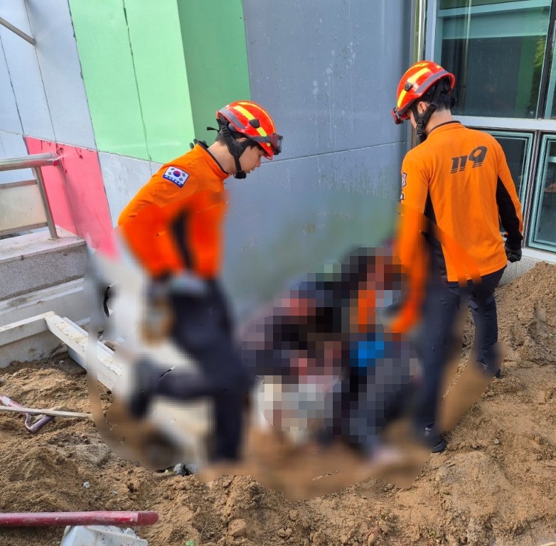 공사 현장 사고 사진
[계룡소방서 제공. 재판매 및 DB 금지]