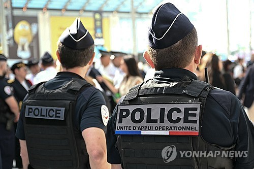 프랑스 경찰
[EPA 연합뉴스 자료사진. 재판매 및 DB 금지]