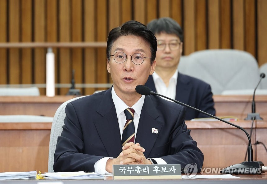 발언하는 김민석 국무총리 후보자
(서울=연합뉴스) 박동주 기자 = 김민석 국무총리 후보자가 지난달 25일 서울 여의도 국회에서 열린 인사청문회에 출석해 발언하고 있다. 2025.6.25 pdj6635@yna.co.k