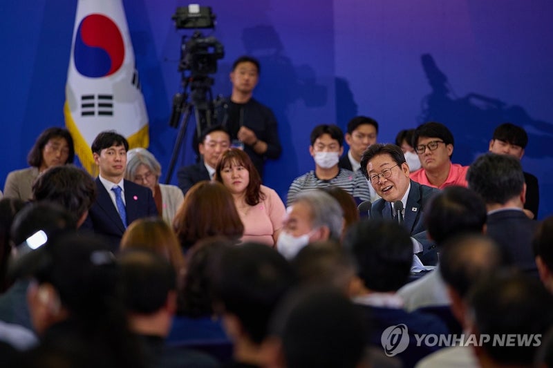 <b>이재명 대통령</b>, 충청 <b>타운홀 미팅</b>
