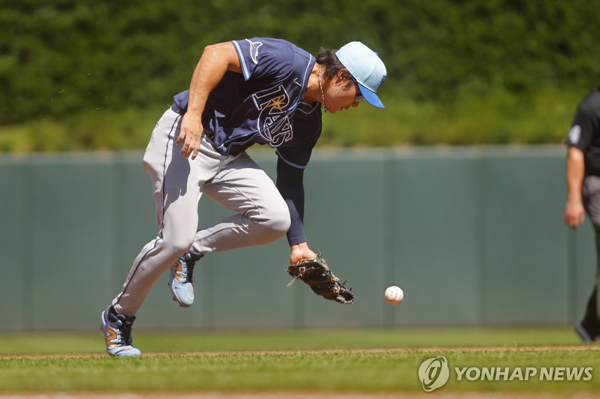 종아리 다친 <b>김하성</b>, 타격·수비·주루 훈련…"매우 고무적"