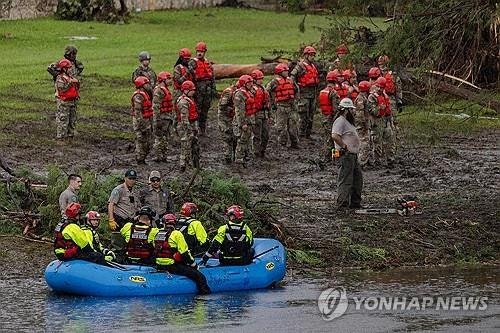 수마에 속수무책 <b>희생</b>된 美꼬마들…"<b>아동</b>, 기후재난에 더 취약"