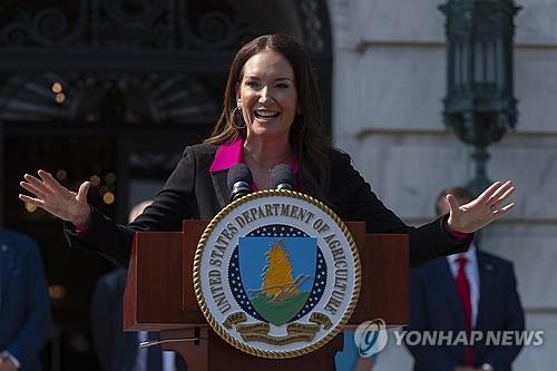 브룩 롤린스 미 농림장관
[워싱턴 AP=연합뉴스 재판매 및 DB금지]