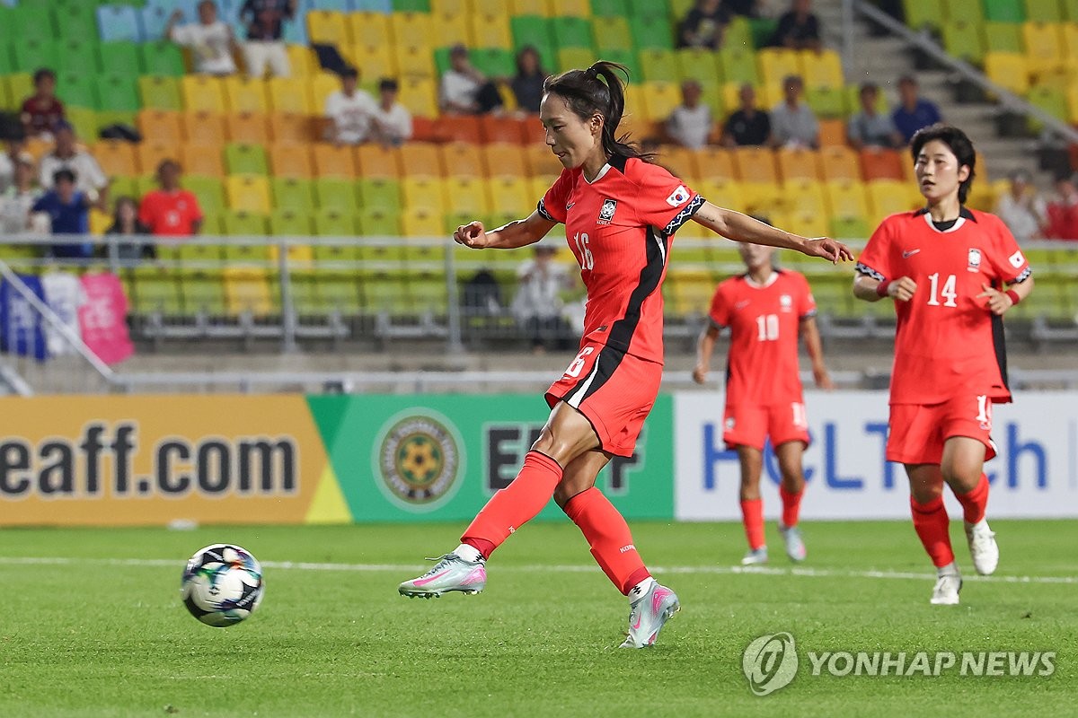 <b>동점골</b> 넣는 <b>장슬기</b>