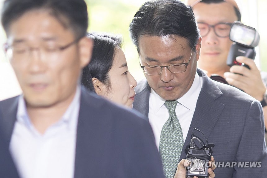 김태효 전 1차장, 순직해병 특검팀 출석
(서울=연합뉴스) 윤동진 기자 = 윤석열 정부 외교라인 핵심 인사인 김태효 전 국가안보실 1차장이 11일 피의자 신분으로 조사를 받기 위해 서울 서초구 순직해병 특검팀 사무실
