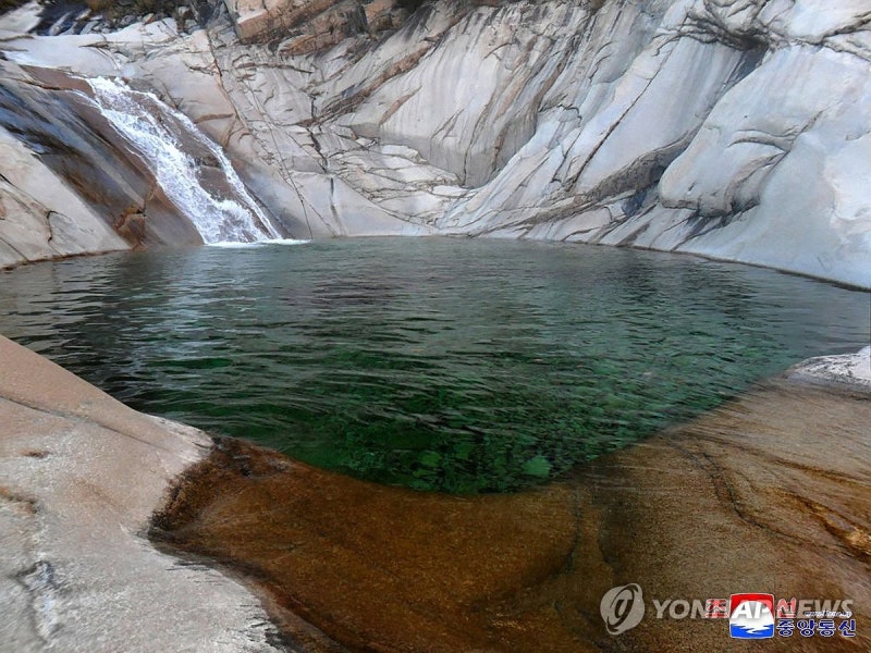 북한, <b>금강산 유네스코 세계유산 등재</b>