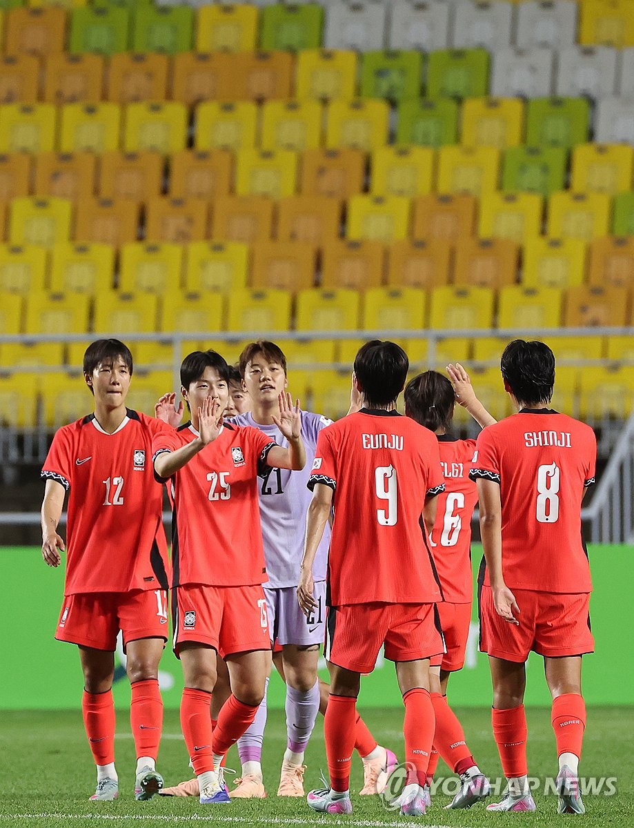한국 <b>여자축구</b>, <b>동아시안컵</b> 20년만의 <b>우승</b>