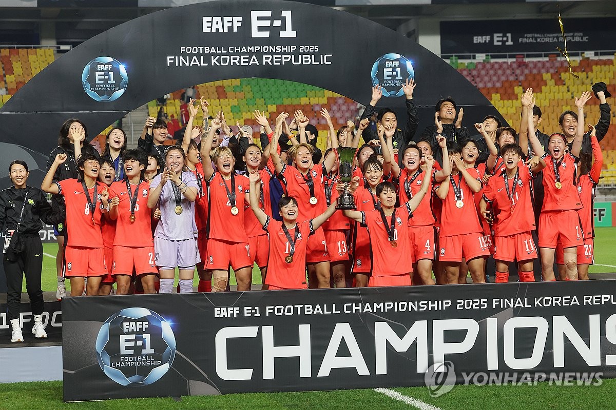 <b>동아시안컵</b> 20년만의 <b>우승</b>한 한국 여자축구