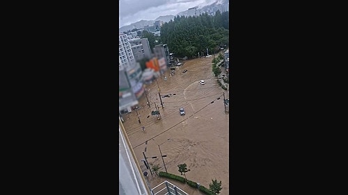 <b>광주</b> 도심 '극한 <b>호우</b>'…도로 <b>침수</b>·차량 고립 피해 잇달아