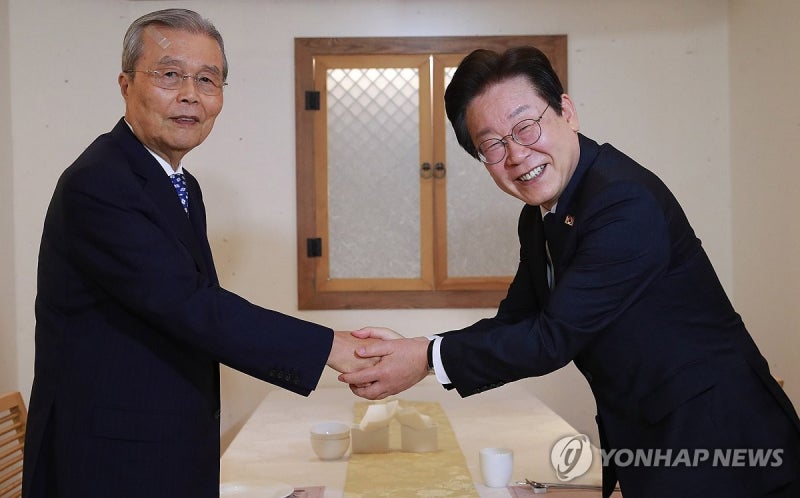 대미특사 <b>김종인</b> 대신 박용만…대통령실 "金, 흔쾌히 응낙"