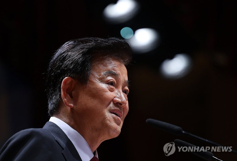 <b>정동영</b> "<b>연락채널</b>·대화 <b>복구</b>가 할일…부처명 변경은 우선 아냐"(종합)