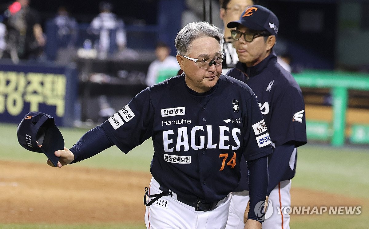 <b>김경문</b> 감독 "<b>류현진</b>·김광현 덕에 오랫동안 감독 생활"