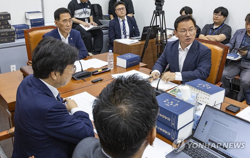 '尹 거부' <b>노란봉투법</b>, 환노위 소위 與주도 <b>통과</b>…전체회의 예정(종합)