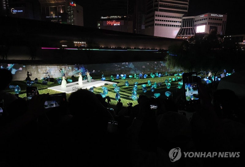 <b>서울라이트 DDP</b> 2025 <b>여름</b>