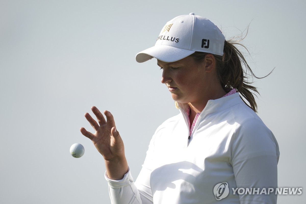 <b>전인지</b>·<b>윤이나</b>, 메이저대회 <b>AIG</b> 여자오픈 첫날 공동 4위
