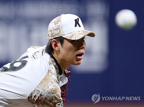 <b>롯데</b>, 9회 2사 후 뒤집기…<b>키움</b> 김윤하 16연패 탈출 실패