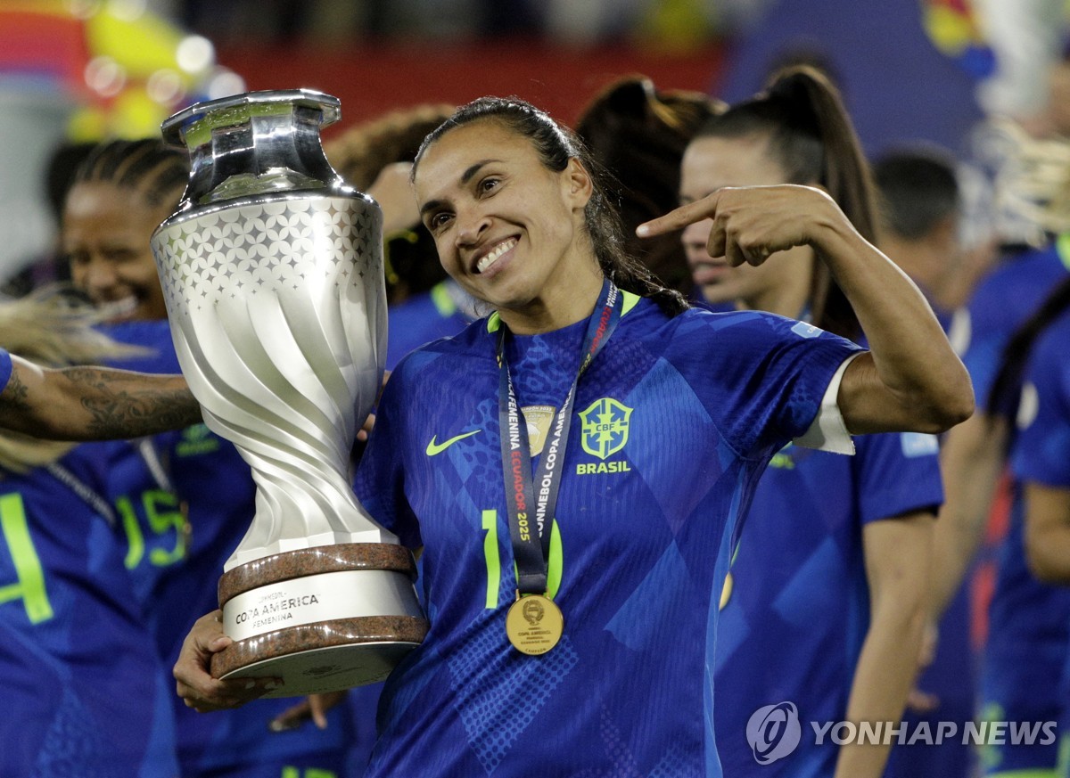 <b>브라질 여자축구</b>, 9번째 남미 <b>정상</b>…승부차기로 콜롬비아 제압