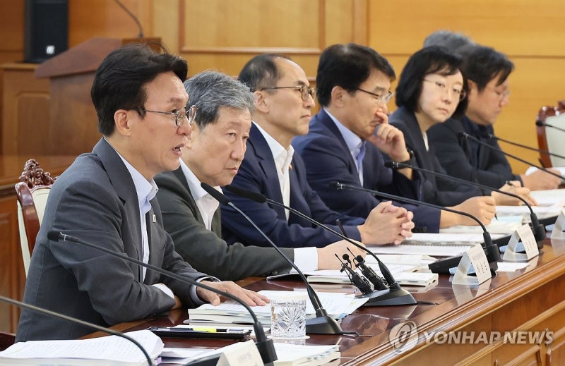 <b>바이오헬스</b>혁신위 주재하는 <b>김민석 총리</b>