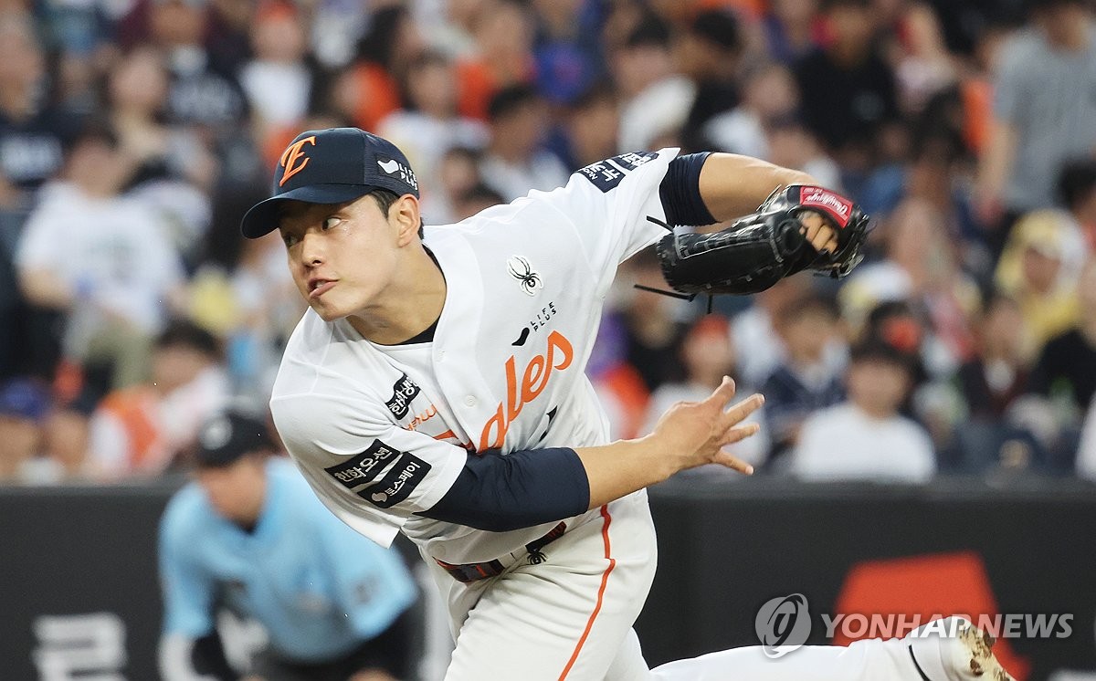 <b>한화</b> <b>문동주</b>, 시속 160.7 광속구…올해 프로야구 최고 구속