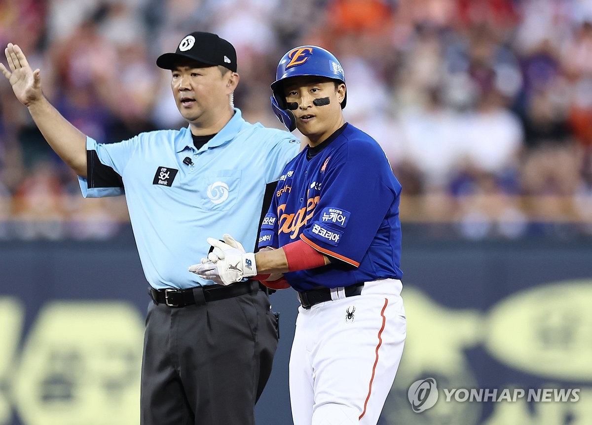 <b>손아섭</b>, 1<b>타점</b> 적시타
